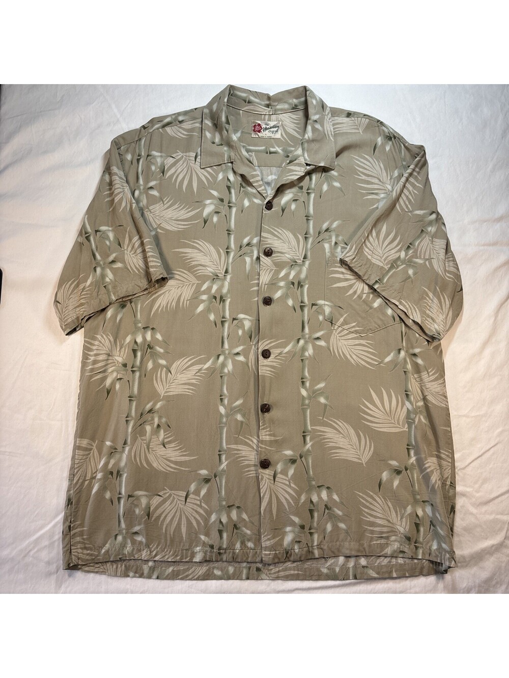 Hilo Hatti Hawaiian Shirt Men’s XL Vintage 100% Rayon ,Bamboo Made in Hawaii